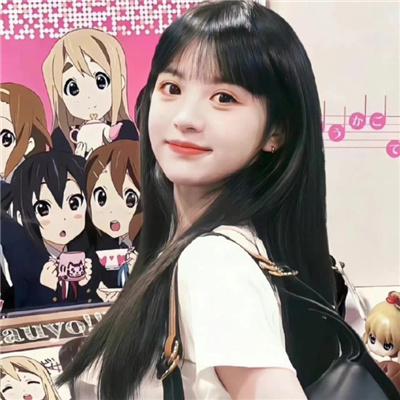 昆明伴游女生易云的资料