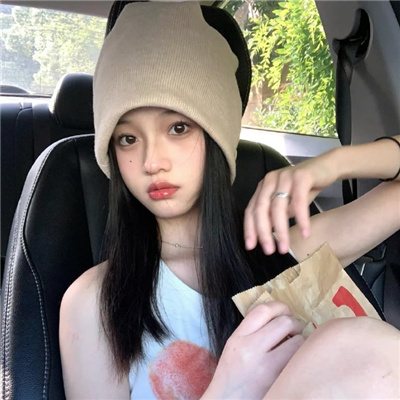昆明伴游女生丛河灵的资料
